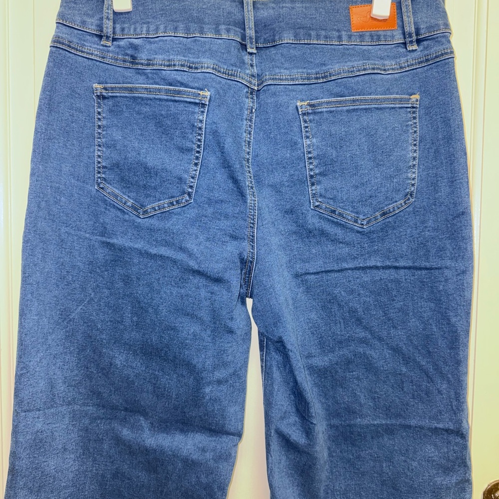 Sidefeel Stretchy Straight, Wide Leg Women's Jeans, Blue, New, Size 16, $19 - Picture 4 of 10